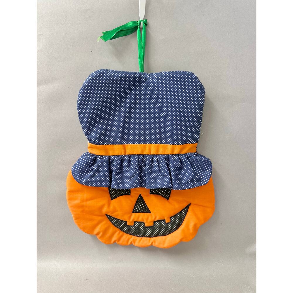 Vintage Halloween orange with polka dots Jack-o'-lantern‎ quilted wall hanging